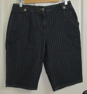 Dressbarn Bermuda Jean Shorts Womens Size 8 Waist 31 Striped Stretch 86-29401