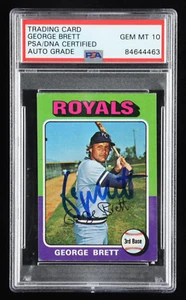 George Brett Signed 1975 Topps Mini #228 - Autograph Graded (PSA) 10 - Rookie Ca - Foto 1 di 2