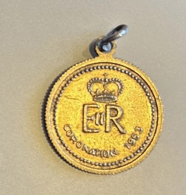 Vintage Queen Elizabeth II Coronation Coin Gold Tone Pendant 1953 - Image 1 of 2