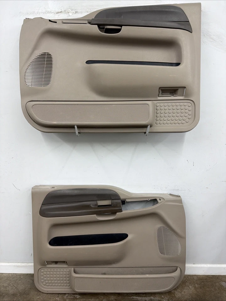 99-07 Ford Excursion F250 F350 paneles de puerta de pasajero conductor delantero OEM bronceado Foto 1 de 4