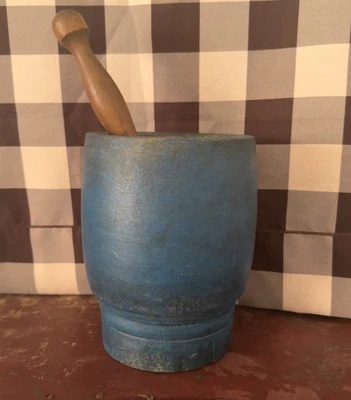 Pintura antigua primitiva temprana pintada de mortero y mortero azul Foto 1 de 4