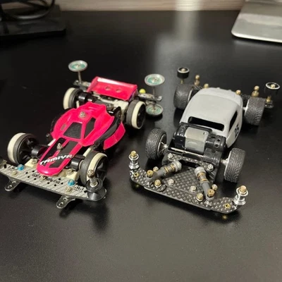 Mini 4WD 2pcs Set Tamiya Pink Hot Rod Completed, Collectible, Drivable - Image 1 of 4