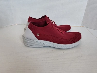 Bzees Nuance Red Slip On Sneakers Women's Size 8 Comfort Shoes Stretch Knit - Image 1 of 4