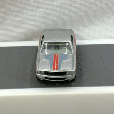 Dodge Challenger Concept Metalflake plateado fundido a presión Hot Wheels más rápido que nunca Foto 1 de 4