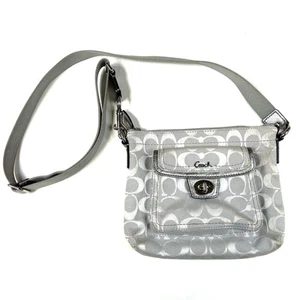 Y2K Coach Women’s Swingpack Crossbody Bag Silver Gray Signature C #1072  - Picture 1 of 15