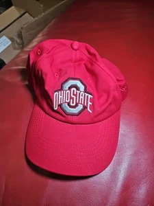Cappello regolabile Ohio State Buckeyes NCAA Red Dynasty Top Of The World - Foto 1 di 4