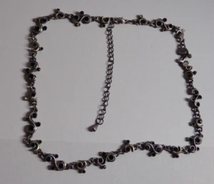Collar de 16" vintage de pedrería azul oscuro y enredaderas tono plata oscuro - Imagen 1 de 6