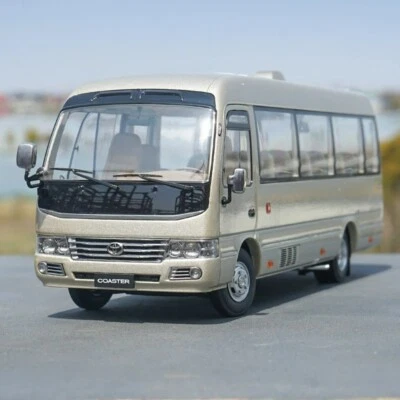 1:24 Toyota Coaster Bus Alloy Diecast Model Vehicle Car Sounds Light Kids Toys - Image 1 of 4
