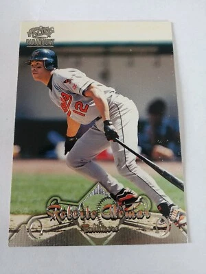 1998 Paramount Baltimore Orioles Baseball Card #10 Roberto Alomar - Image 1 of 2