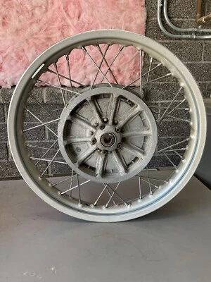 BMW Airhead R100RS Rear 2.15x18 Weinmann Wheel -  w/ Original Pinstripe Foto 1 de 4