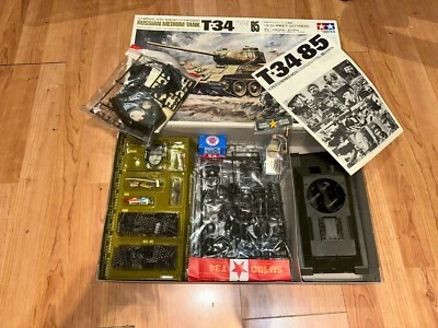 Vintage Early Tamiya 1/25 T-34 Type 85 Motorized Kit - NO.9 - MINT condition - Immagine 1 di 4