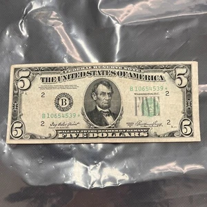 ✰ 1950 A $5 STAR BILL FEDERAL RESERVE NOTE BANK OF NEW YORK F-1950-B ✰ #626 - Picture 1 of 22