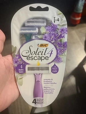 Maquinillas de afeitar Soleil Escape 4 hojas tira de humedad aceite de almendras lavanda perfumado NUEVO Foto 1 de 2