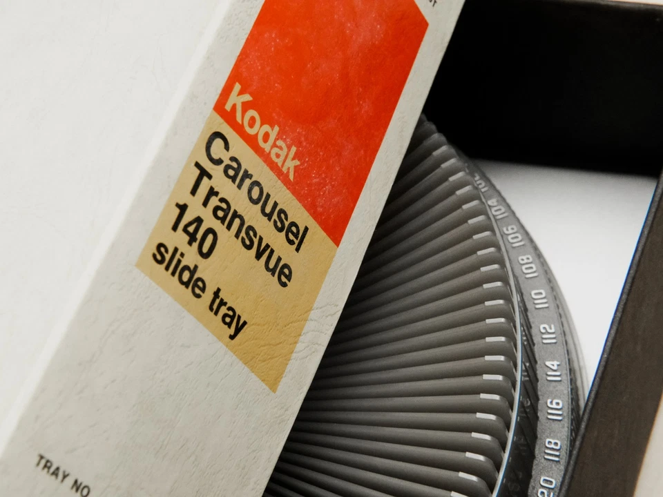 VTG Kodak Carousel Transvue 140 Slide Tray Original Box and Manual - Image 1 of 4