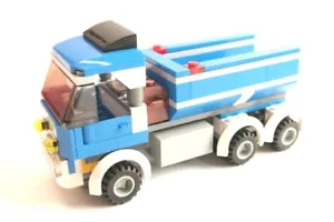 Semi Pick Up Truck con Cestino che si muove davvero MOC fatto di mattoncini Lego - Foto 1 di 9