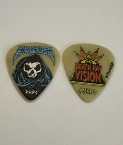 KILLSWITCH ENGAGE MIKE D'ANTONIO DEATH RAY Tour Issue GUITAR PICK Glow In Dark - Picture 1 of 3