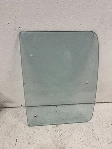 1986-1993 Mazda B2000 B2200 B2600 Cab Plus left driver rear glass window M498 oe - Picture 1 of 3