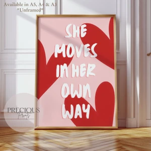 She Moves in Her Own Way - Poster The Kooks / Poster musicale testo / Preppy - Foto 1 di 6