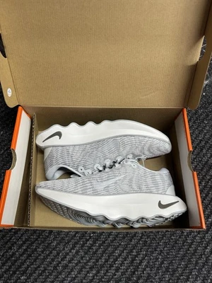 Nuevo Nike Motiva Photon Dust DV1238 010 para mujer talla 10 para hombre 8,5 Foto 1 de 4