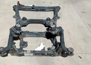 Honda Accord 2015 suspensión delantera travesaño 173 k millas fabricante de equipos originales Foto 1 de 4