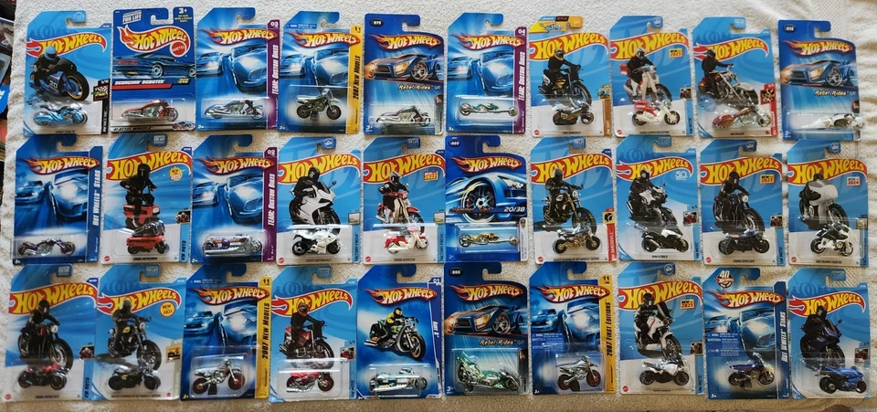 HotWheels Motocicletas Surtido de 30 Bicicletas con Búsqueda del Tesoro ¡Envío Gratis! Foto 1 de 1