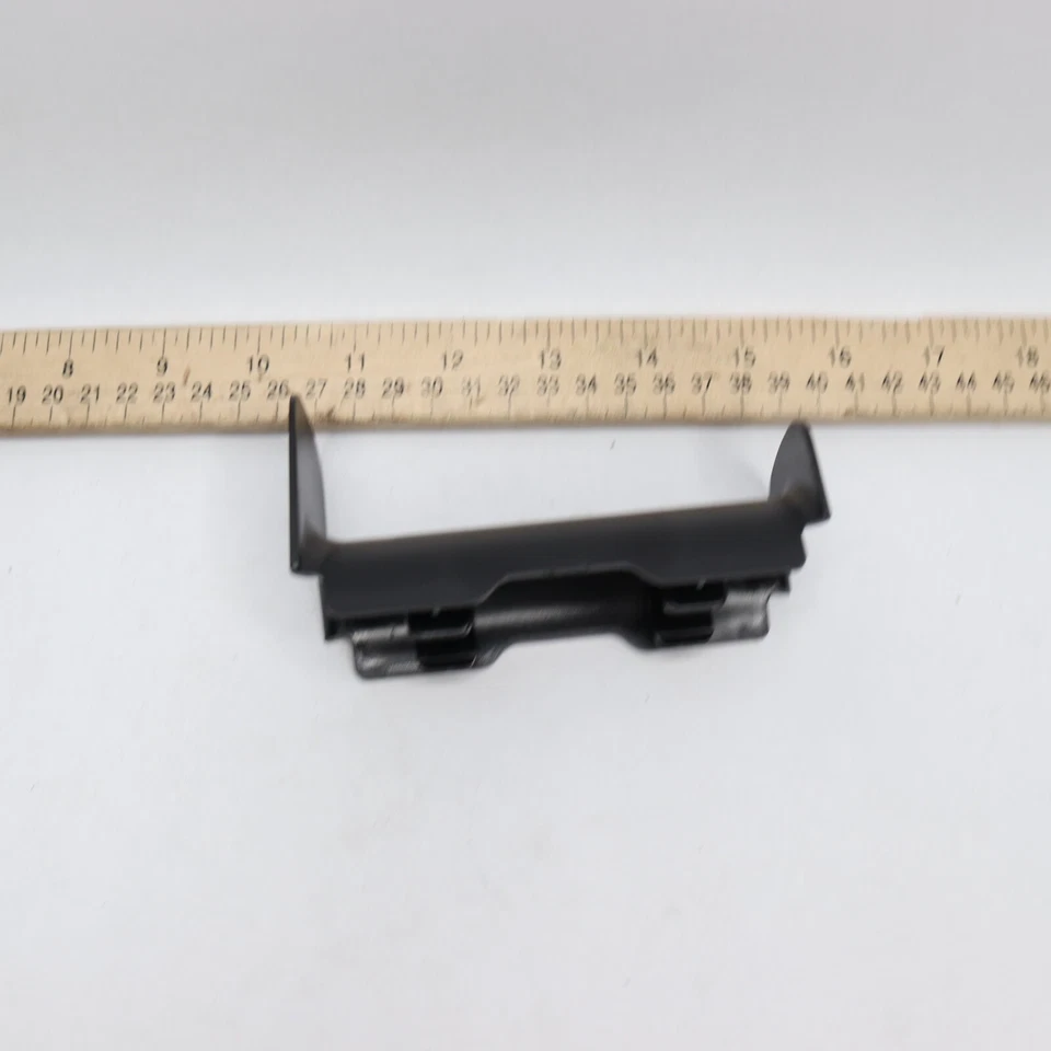 Half Spool For Motive Vertical Cable Manager 32651-001 - Image 1 of 4