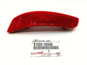 8192030040 GENUINE NEW FOR LEXUS ES GS 13-17 REAR BUMPER LEFT REFLECTOR - Picture 1 of 8