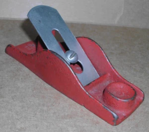 Vintage AMERICAN TOOL & FOUNDRY CO, ATF Small Thumb, Wood Plane 4-1/2” X 1-1/8" - Picture 1 of 8