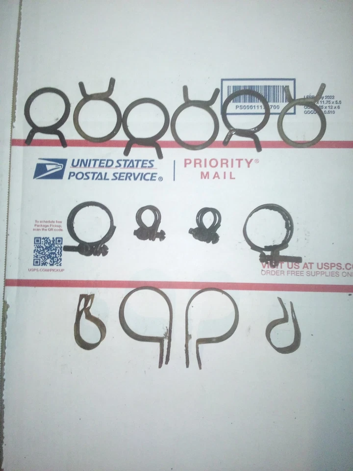 Lote de 15 abrazaderas de manguera diferentes años 50, línea de combustible/agua de doble cable, soportes de montaje Foto 1 de 4