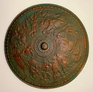 Roman War Shield Wall Decor Soldiers Horses Plaque - Picture 1 of 6