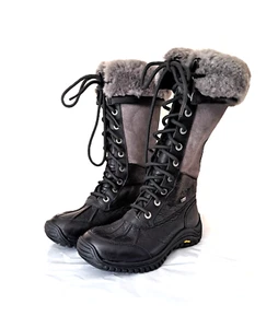 UGG - BOTTES FOURREES - ADIRONDACK TA 1001986 - POINTURE 36FR /3,5UK - NEUVES - - Picture 1 of 14