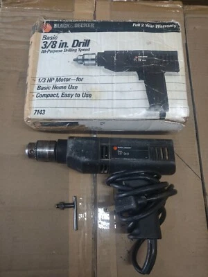 Black and Decker 3/8” corded drill Single Speed 7143 Type 4 w/ CHUCK AND BOX - Image 1 of 4