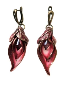 Pendientes lily elficos flores encantadas hechos a mano con Arcilla polimerica - Imagen 1 de 5
