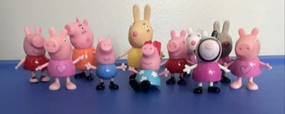 Lote Mixto de 11 Figuras de Familia y Amigos Peppa Pig - Varios Tamaños - Jazwares Foto 1 de 4