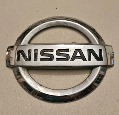 Nissan Altima 2007-2012 emblema logotipo maletero trasero - como se quitó - P/N - 84890-JB100 Foto 1 de 4