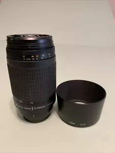 Nikon Zoom-Nikkor 70-300mm F/4-5.6 G Telephoto Zoom F-Mount Lens with Hood - Picture 1 of 9