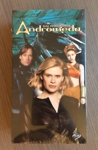 Andromeda Gene Roddenberry (2 Tape, VHS 2002) Vol 1.2 - Imagen 1 de 4