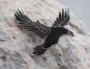 North American Raven Corvidae Crow Family Black Bird Brooch Flying Pin Badge