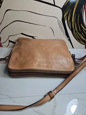 Banana Republic Beige Leather Organizer 3 dividers Crossbody Purse 10x8.5x2" - Image 1 of 4