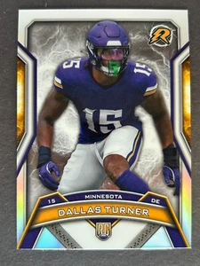 2024 Topps Resurgence - Dallas Turner (RC) #162 - Refractor - Minnesota Vikings - Picture 1 of 2