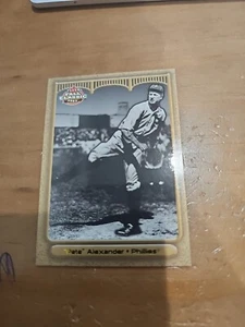 2003 FLEER FALL CLASSICS GOLD #58 GROVER CLEVELAND ALEXANDER CARDINALS HOF #/50 - Picture 1 of 2