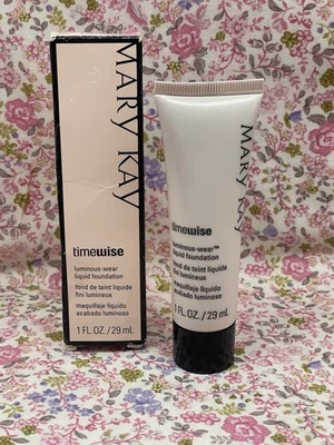 Mary Kay BRONZE 3 Timewise Luminous Wear Liquid Foundation. New/ Discontinued - Image 1 of 4
