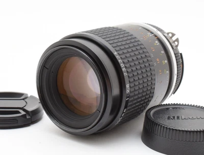 Nikon Ai-s Micro Nikkor 105mm f/2.8 MF Macro Lens JAPAN  2595657 C - Image 1 of 4