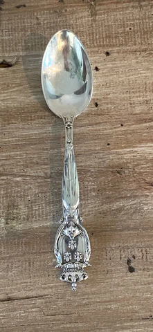 Antique Sterling Souvenir Figural Spoon Saint Louis Art Nouveau Lady King Crown Cover