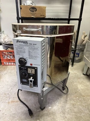 Modelo Paragon S-66. Foto 1 de 4