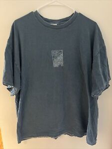 Urban Outfitters Tee Men’s L