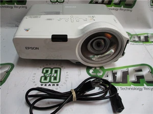 Epson H330A LCD Projector 1080p HD 0 Lamp Hrs Home Theater w Power Cord - Picture 1 of 7