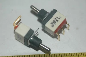 APEM SW239CD7 SPDT on/off/on sealed toggle switch new Qty-3 - Picture 1 of 1