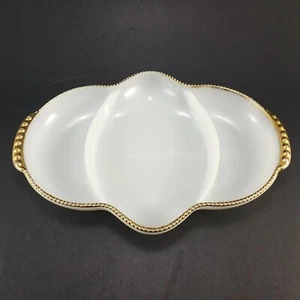 Vajilla de horno Fire King dividido vidrio de leche blanca con adorno dorado plato de 3 partes vintage - Imagen 1 de 8