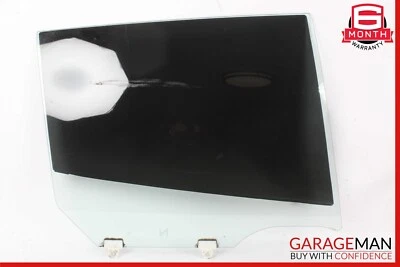 Ventana de cristal puerta lateral derecha pasajero Nissan Leaf 11-12 Foto 1 de 4